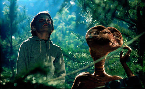 E.T. - The Extra-Terrestrial (1982)