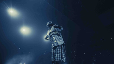 BILLIE EILISH – HIT ME HARD AND SOFT: THE TOUR